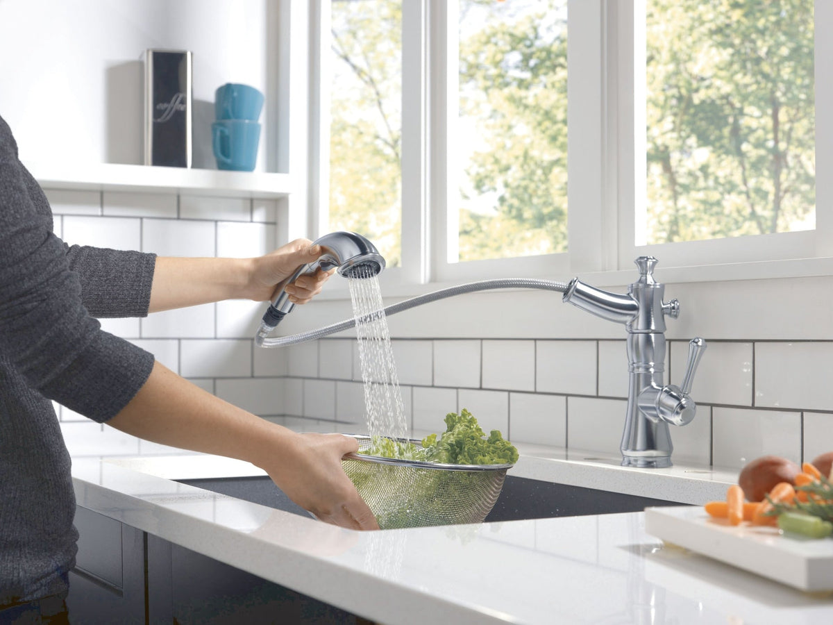Cassidy Pullout Kitchen Faucet, Artic Stainless Q2C9 - product image 5