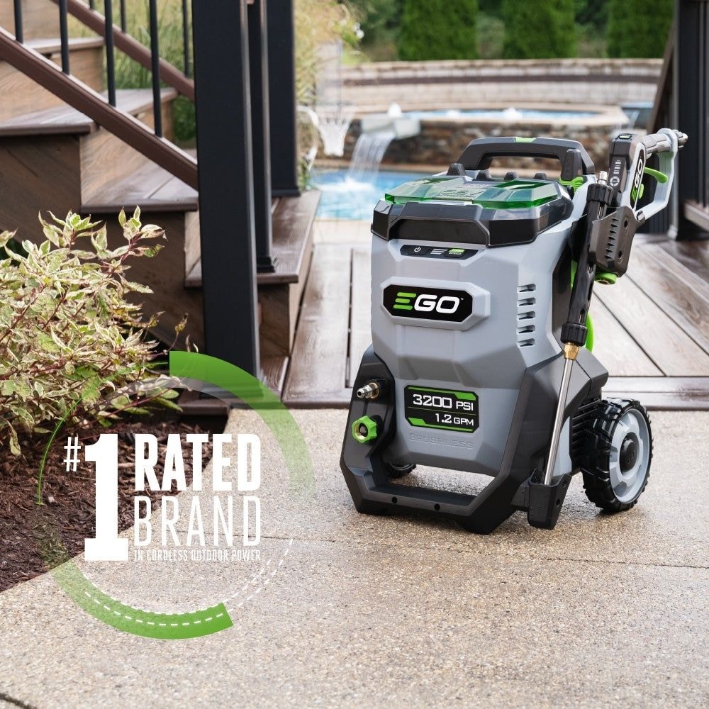 HPW3204-2 POWER+ 3200 PSI Pressure Washer with 2 x 6.0Ah Batteries and 320W Charger B6X4 - product image 4