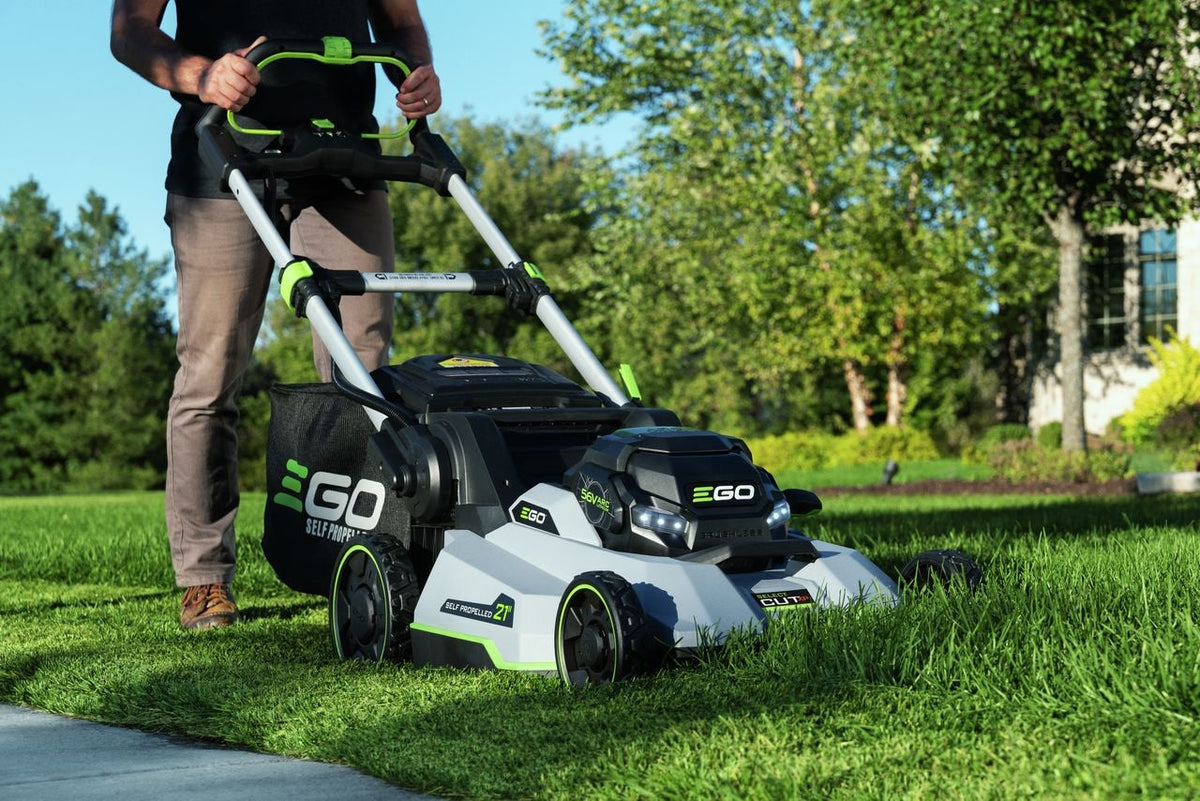 56V Brushless Cordless 21-in Self-Propelled Lawn Mower, Includes (1) 10Ah Battery and (1) 700W Turbo Charger, LM2156SP W0Q7 - product image 8