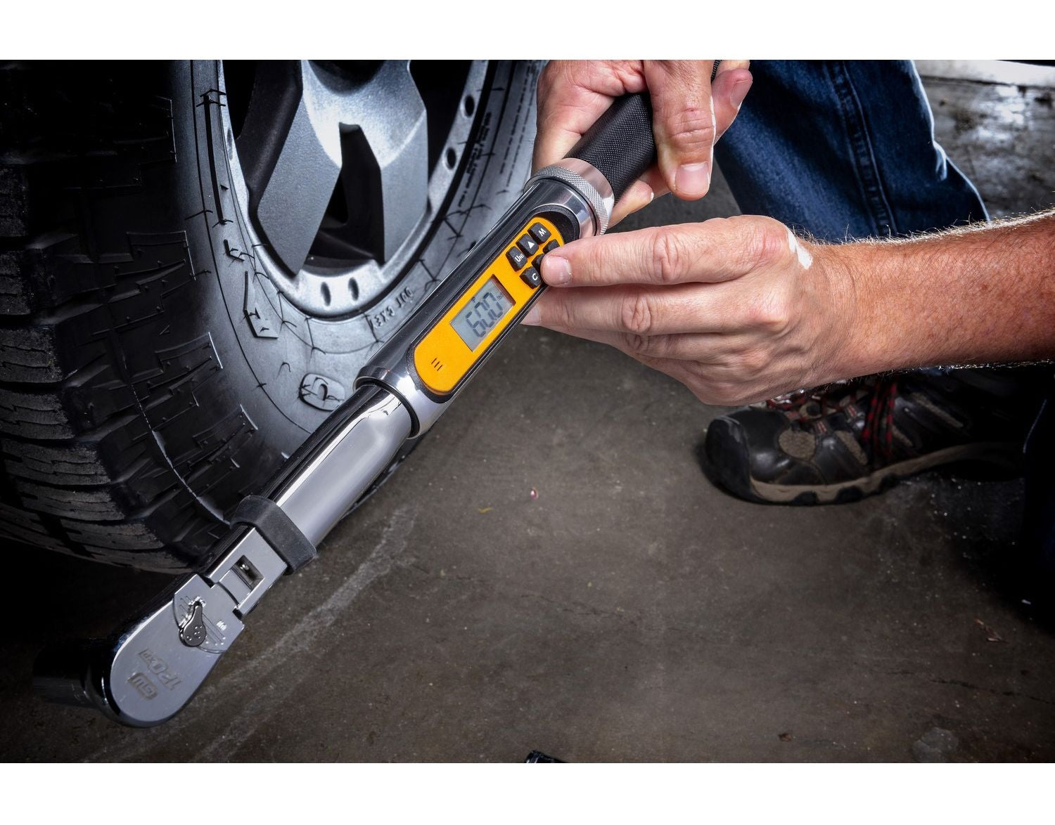 120XP Flex Angle Digital Torque Wrench, 1/4-in H5Q6 - product image 2