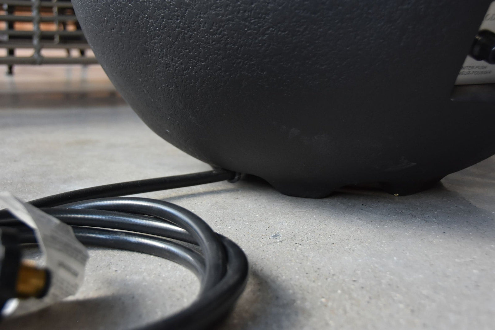 Jefferson Round Gas Fueled Outdoor Fire Bowl with PVC Cover, 40,000 BTUs, 13.7-in I6G1 - product image 6